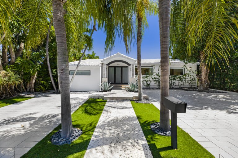 Luxury Waterfront Living at 7805 Noremac Avenue, Miami Beach – A Modern Oasis in Biscayne Point