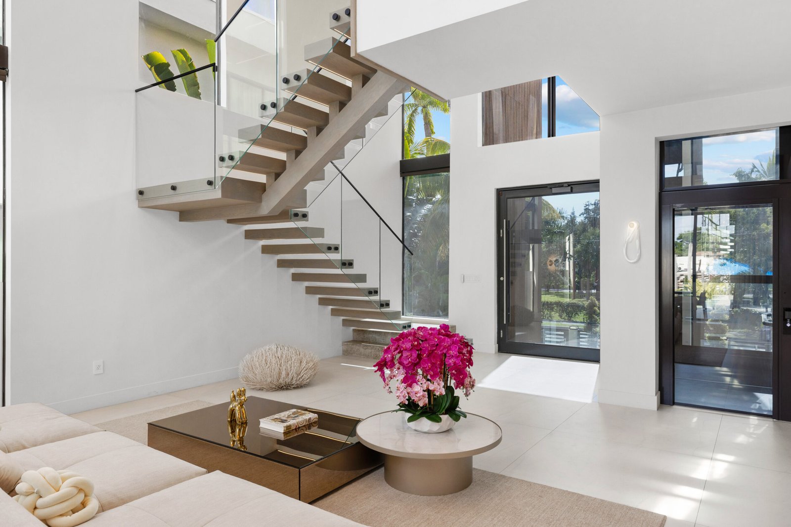 Interior for Services Page3