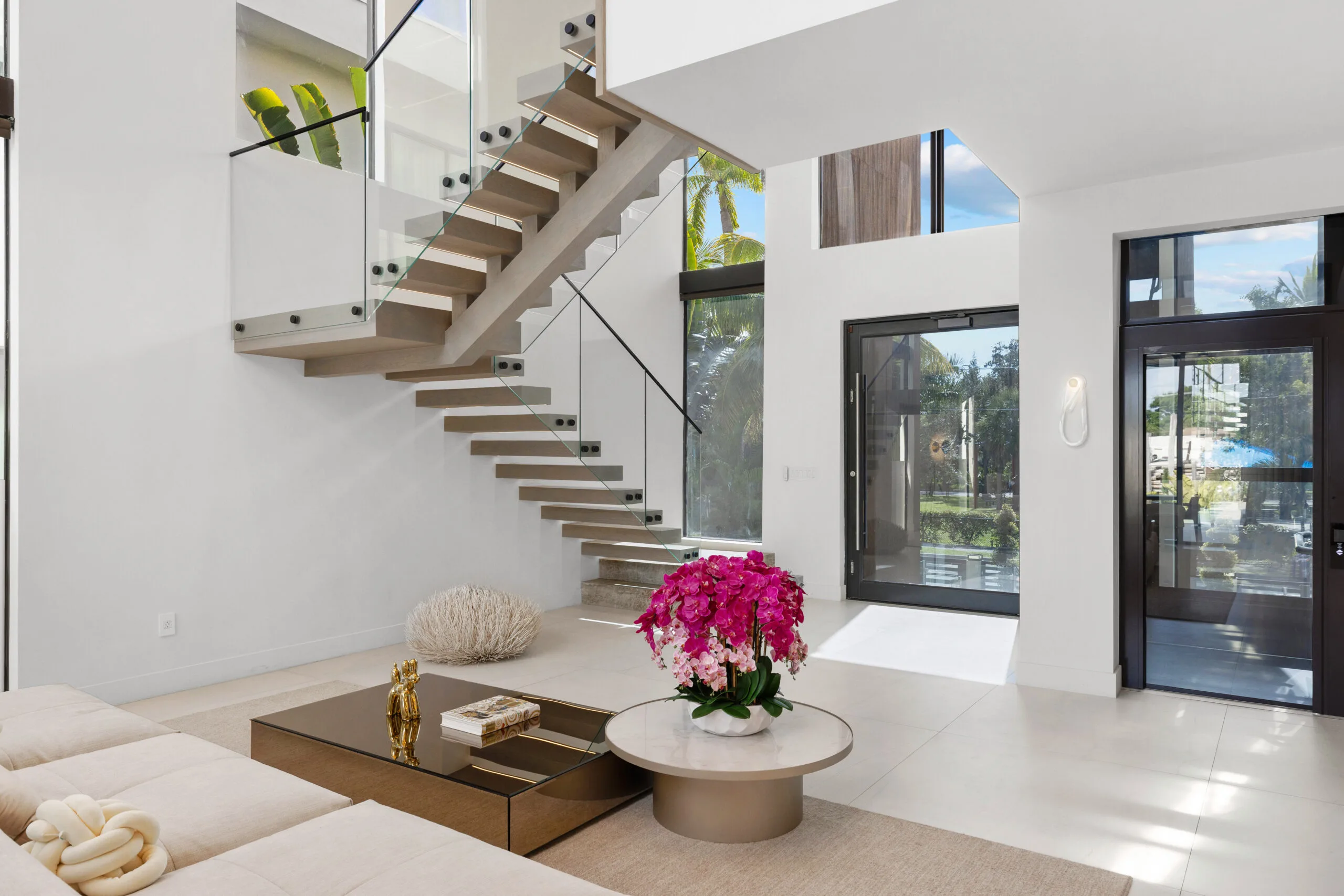 Interior for Services Page3