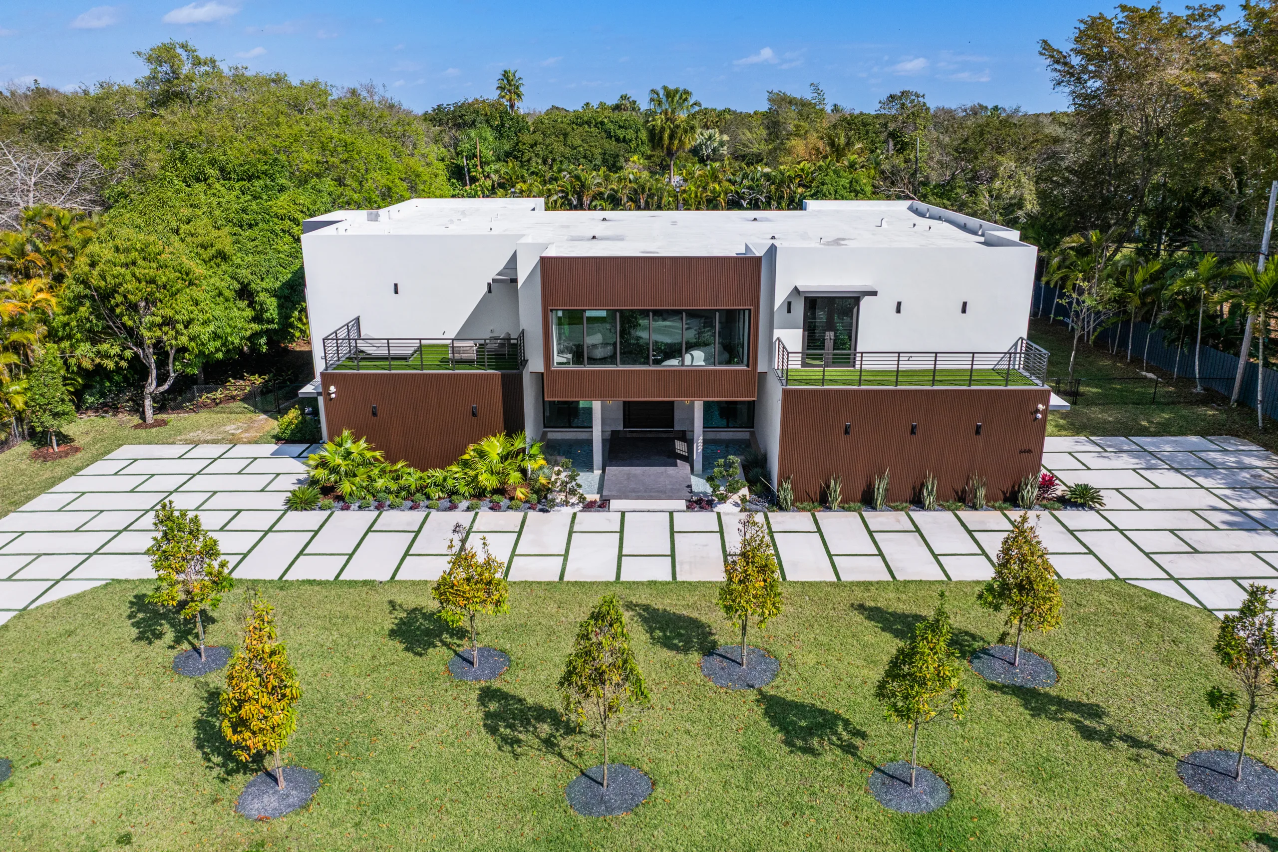 Aerial real estate photography in Seven Isles & East Fort Lauderdale 33304